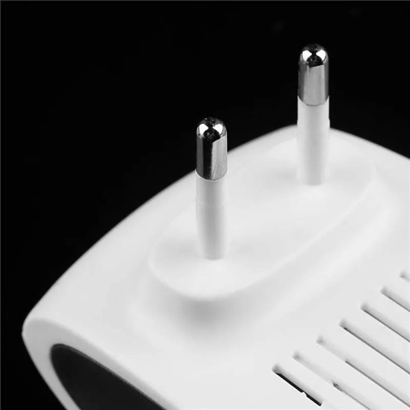 FleekFit | Ultrasonic Squirrel Repeller Device - Effective Pest Control to Deter Squirrels in 48 Hours for Gardens & Yards