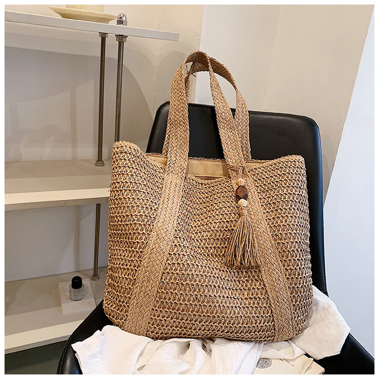 Stylish Women's Rattan Handbag - Sustainable Everyday Tote Bag