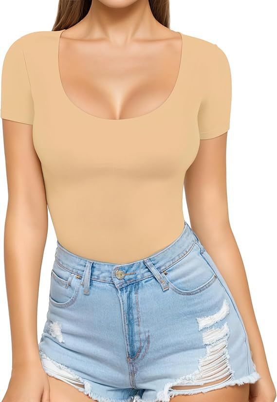 Women's Fitted Short-Sleeve Bodysuit with Scoop Neck and Seamless Design