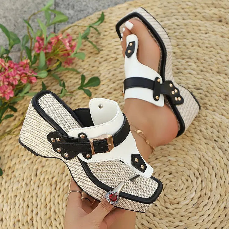 Image of Carol | Women's Toe Ring Heeled Sandals