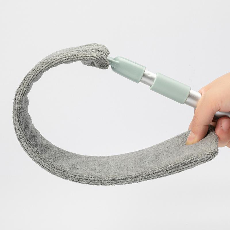 Cleaner Pro° Retractable Cleaner: Long Handle Microfiber Retractable Cleaner