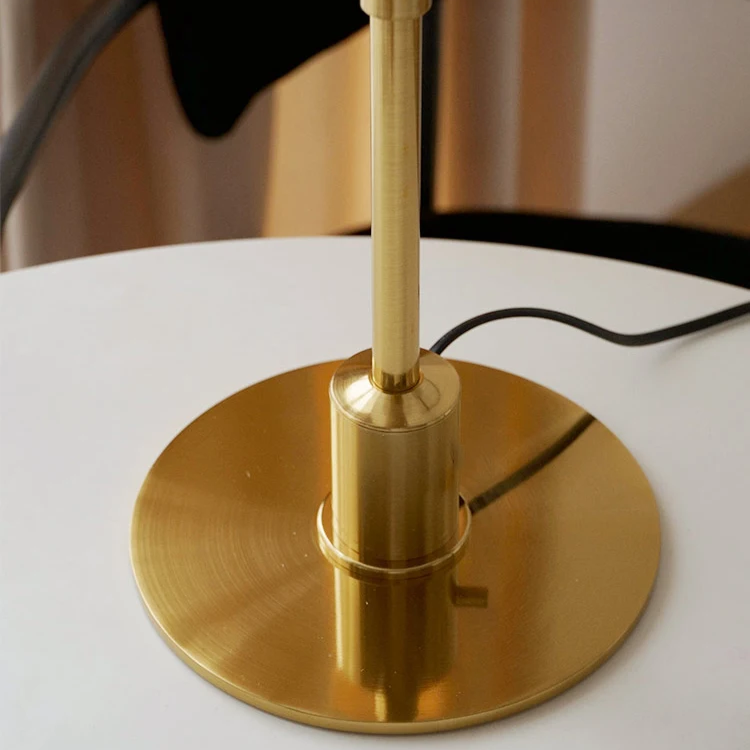Danish Design Table Lamp | Scandinavian LED | Elegant Lighting
