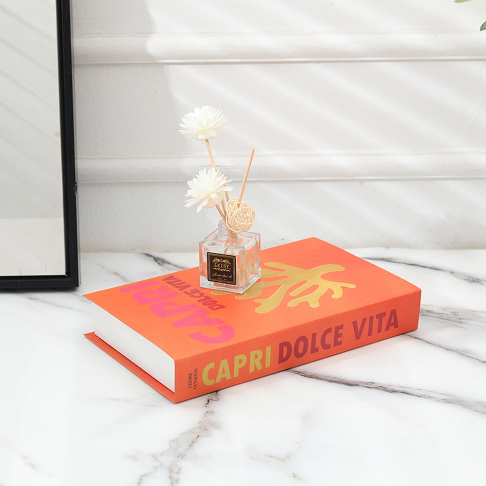 Decoration Books | Brighten up your living room with these cheerful decor