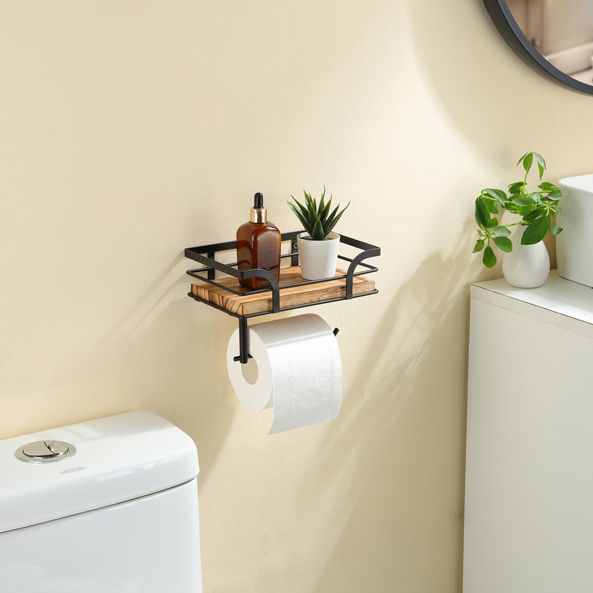 Decorative Iron Wall Rack — Open Silhouette Bathroom Organizer