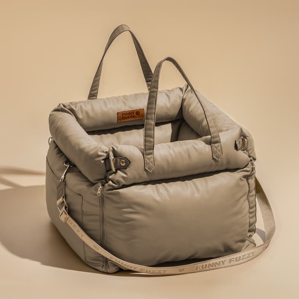 Dog Car Seat Bed Made of Faux Leather - Protection and Comfort