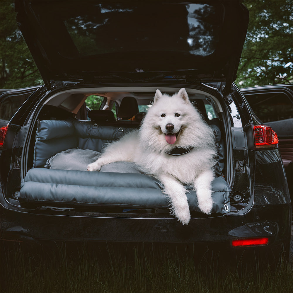 Dog Car Seat Bed Made of Faux Leather - Protection and Comfort