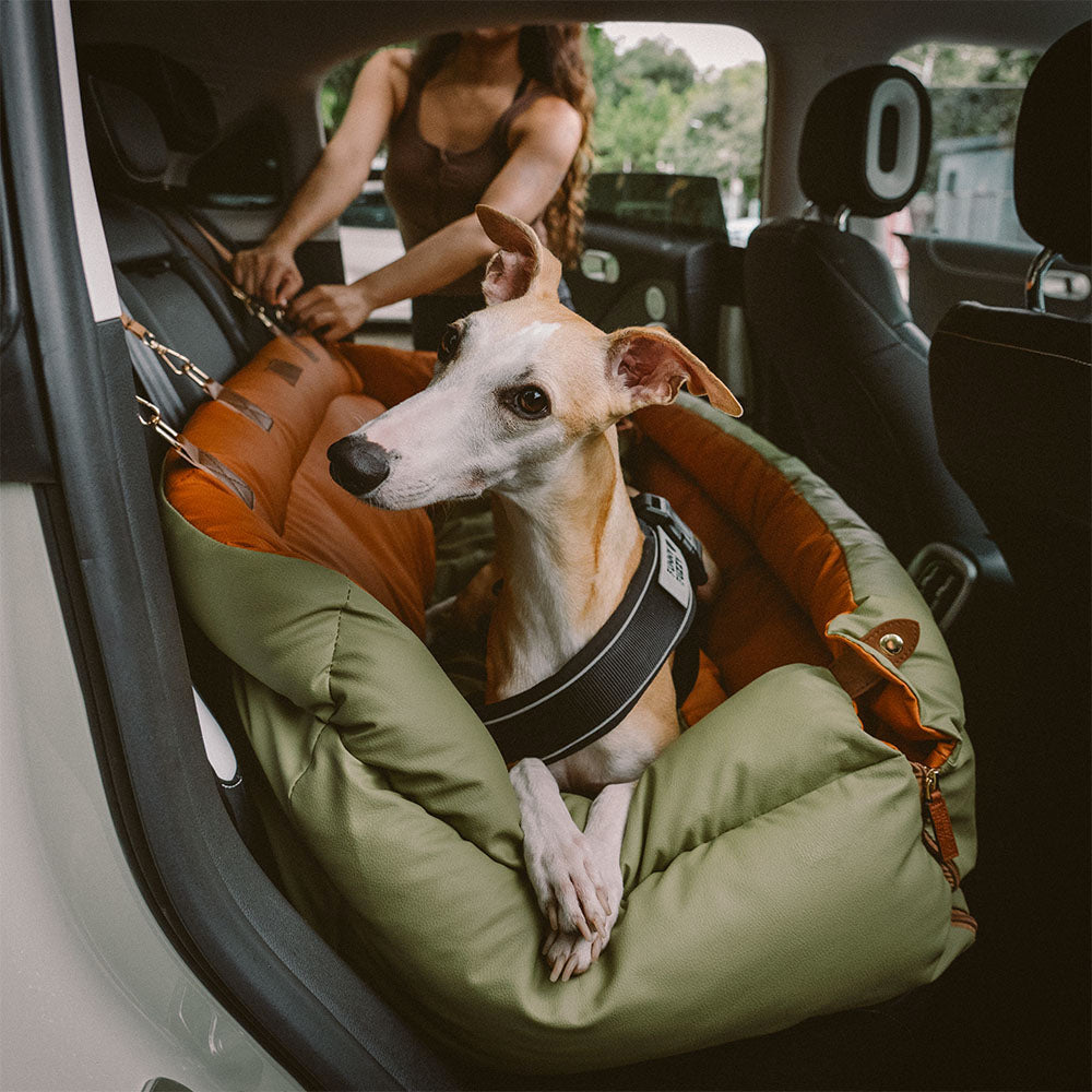 Dog Car Seat Bed Made of Faux Leather - Protection and Comfort