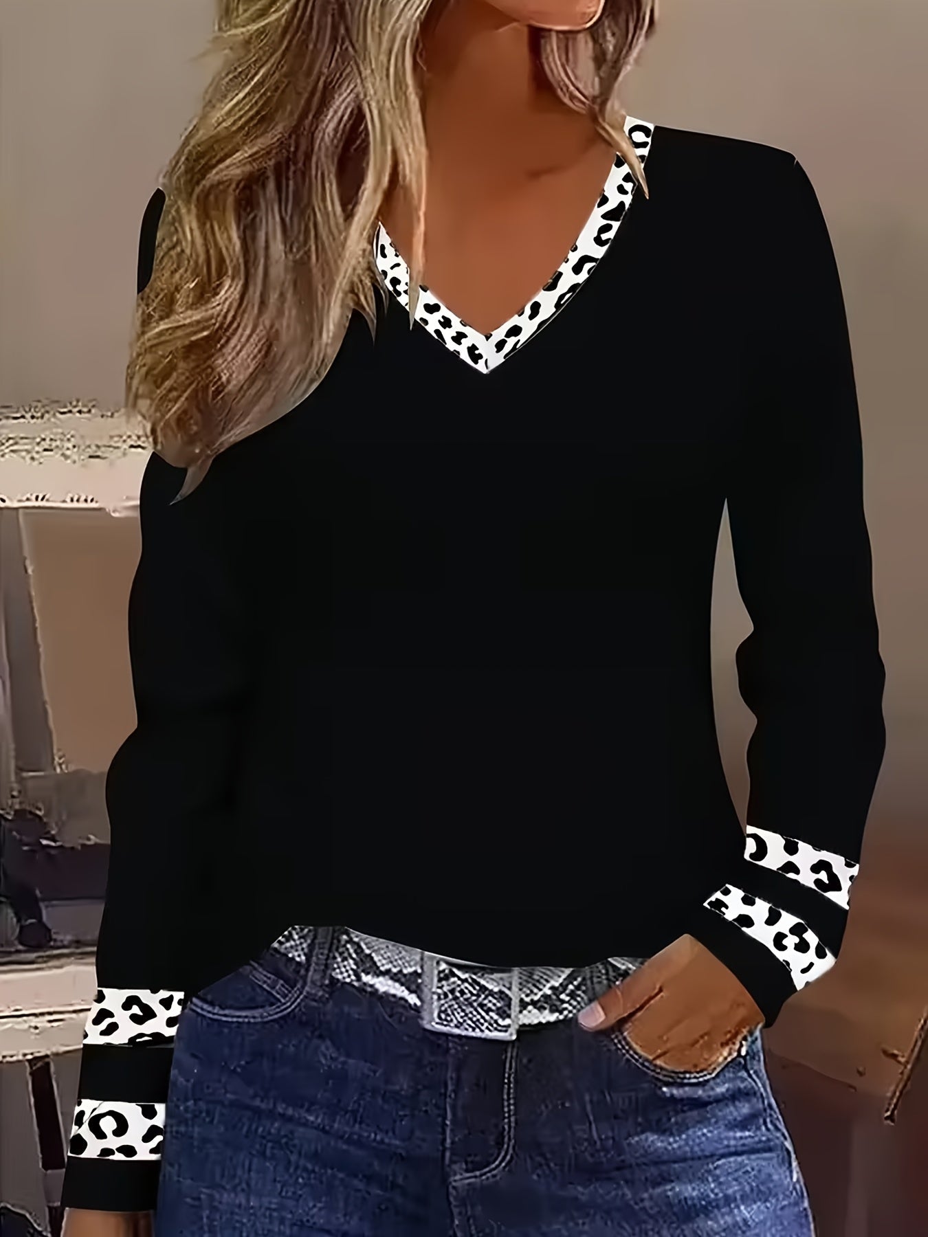 Image of Donna | Women's Long Sleeve Contrast Trim T-Shirt