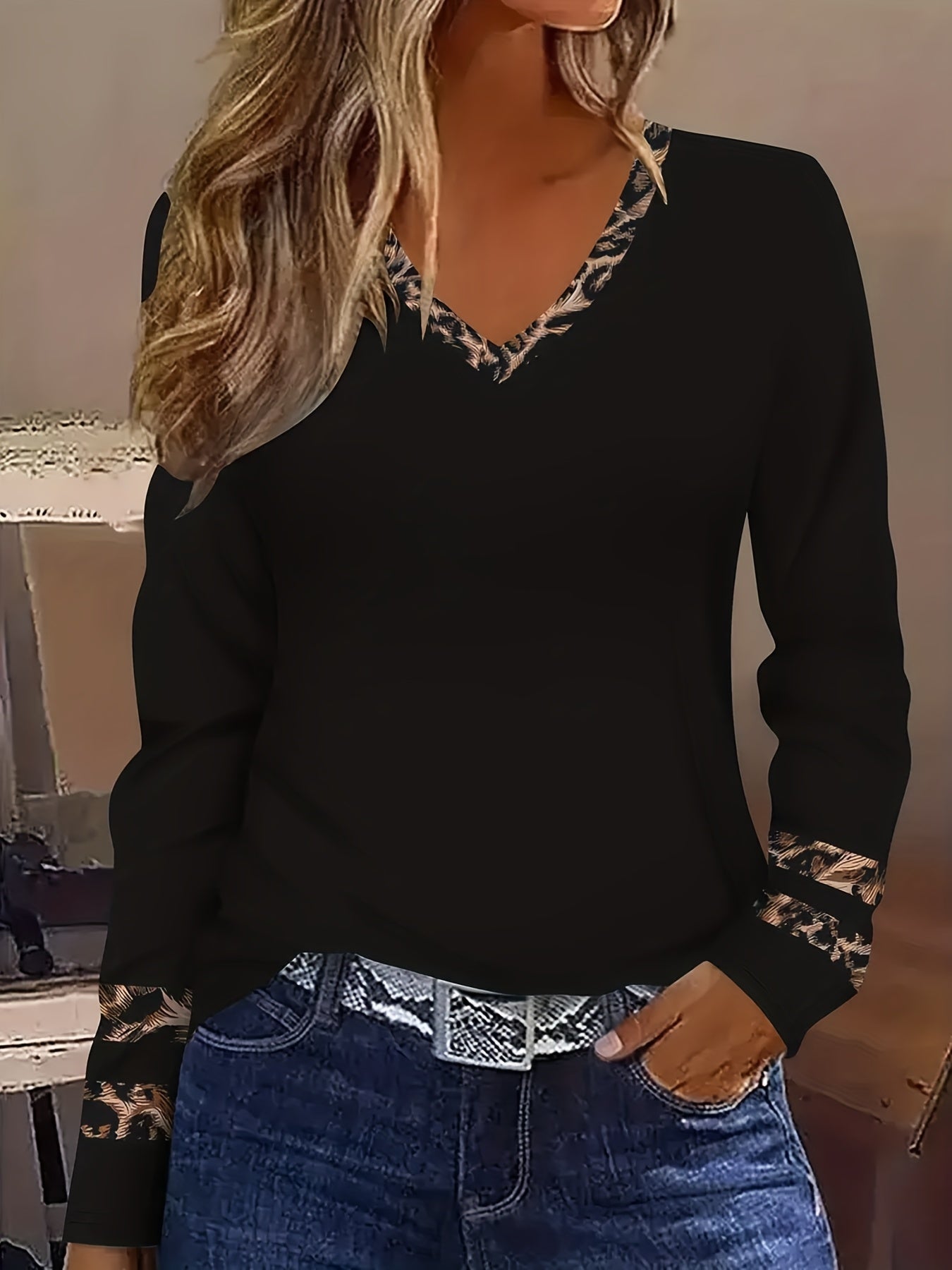 Image of Donna | Women's Long Sleeve Contrast Trim T-Shirt