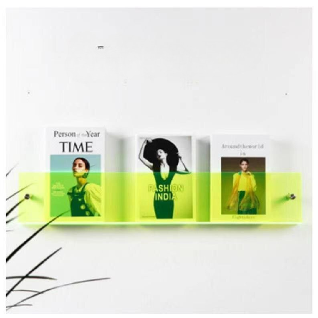 Eco-Friendly Acrylic Magazine Rack – Wall-Mounted Organizer for Magazines – A Stylish and Highly Functional Decor Element.