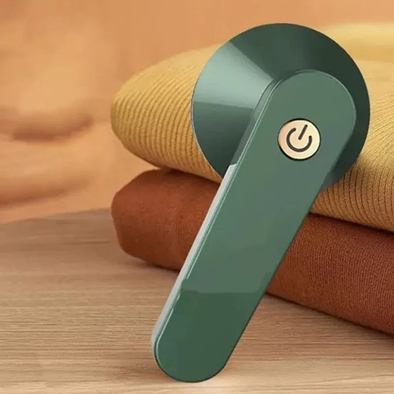 Electric Lint Remover – Effective and Efficient – Long Battery Life – Ideal for Refreshing Clothing and Fabrics