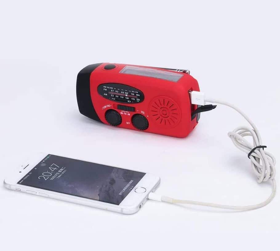 Emergency Radio FM/AM with Built-in Solar Panels, Flashlight, Powerbank & Hand Crank