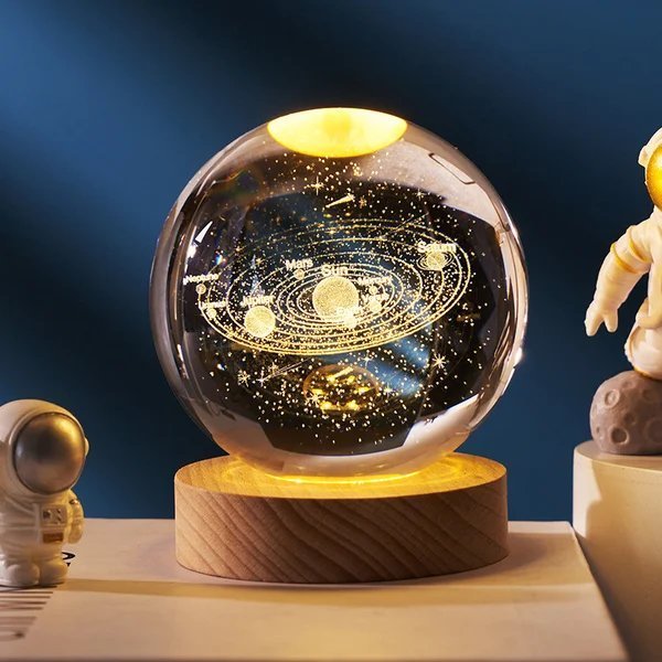 FleekFit | 3D Planet Crystal Ball
