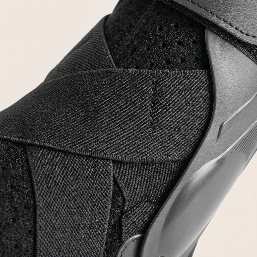 FleekFit | Ankuraid Adjustable Ankle Support Brace
