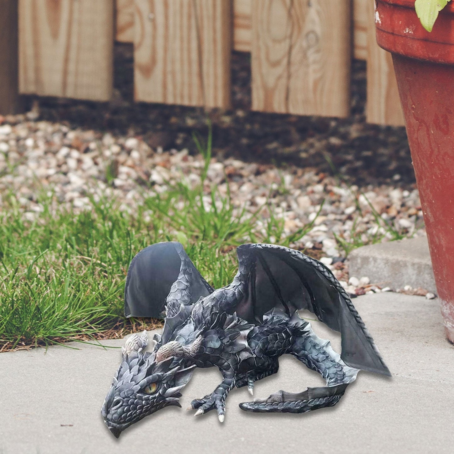 FleekFit | Crouching Dragon Guardian Statue: Gothic Outdoor Decoration