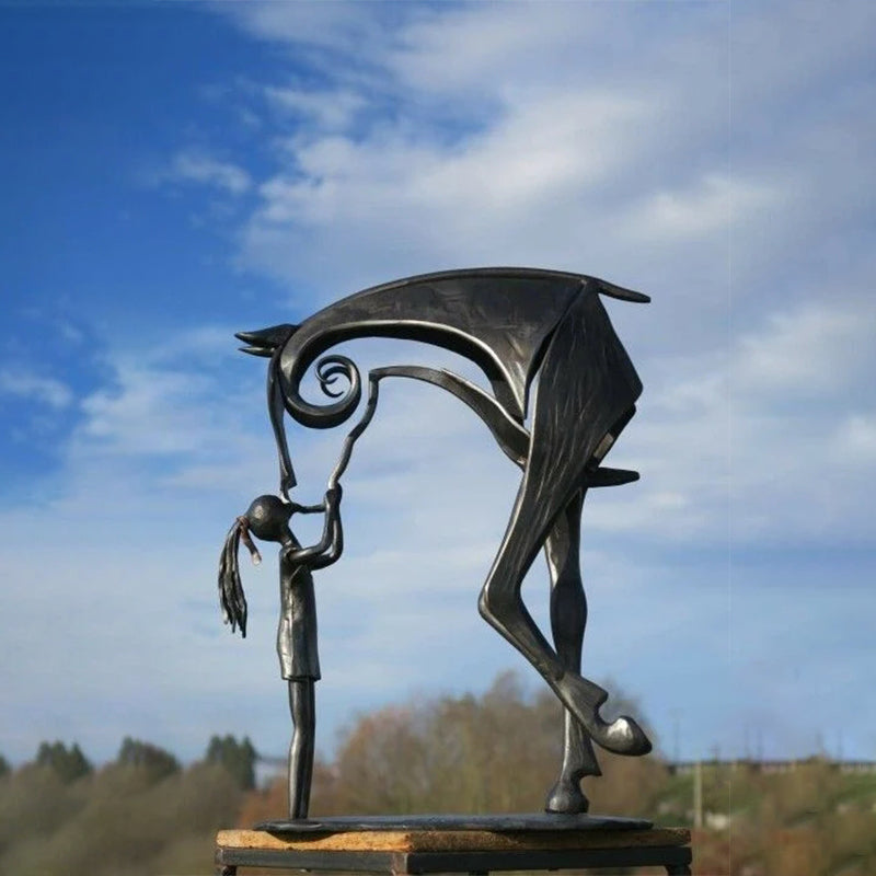 FleekFit | Kiss Horse Sculpture