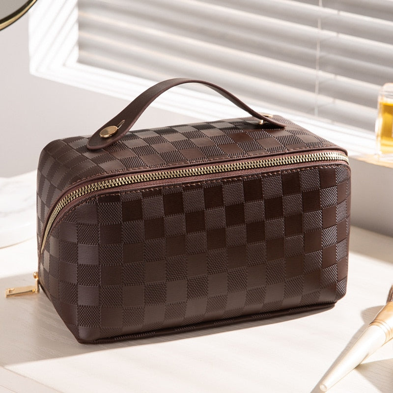 FleekFit | Luxury Checkered Make-up Cosmetic Bag