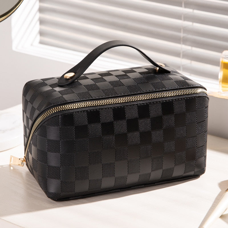 FleekFit | Luxury Checkered Make-up Cosmetic Bag