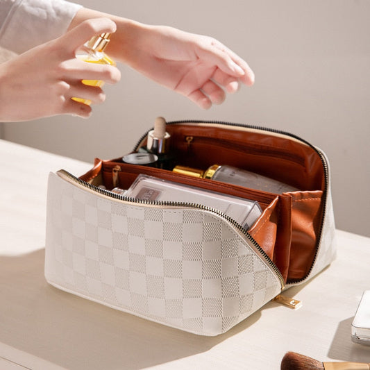FleekFit | Luxury Checkered Make-up Cosmetic Bag
