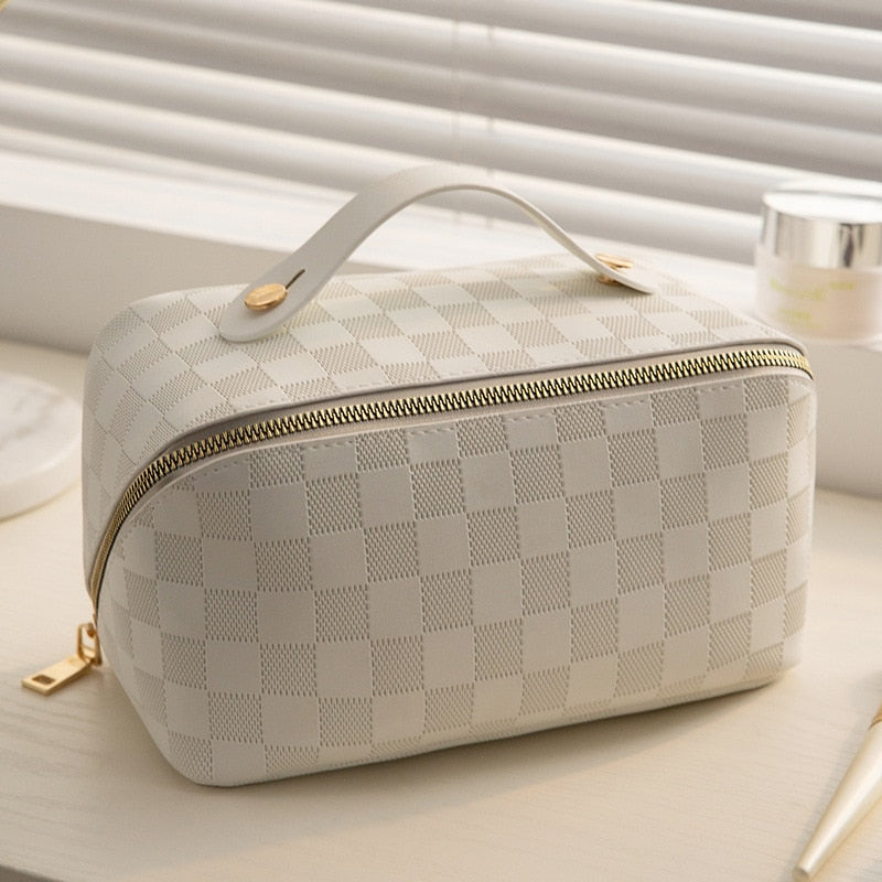 FleekFit | Luxury Checkered Make-up Cosmetic Bag