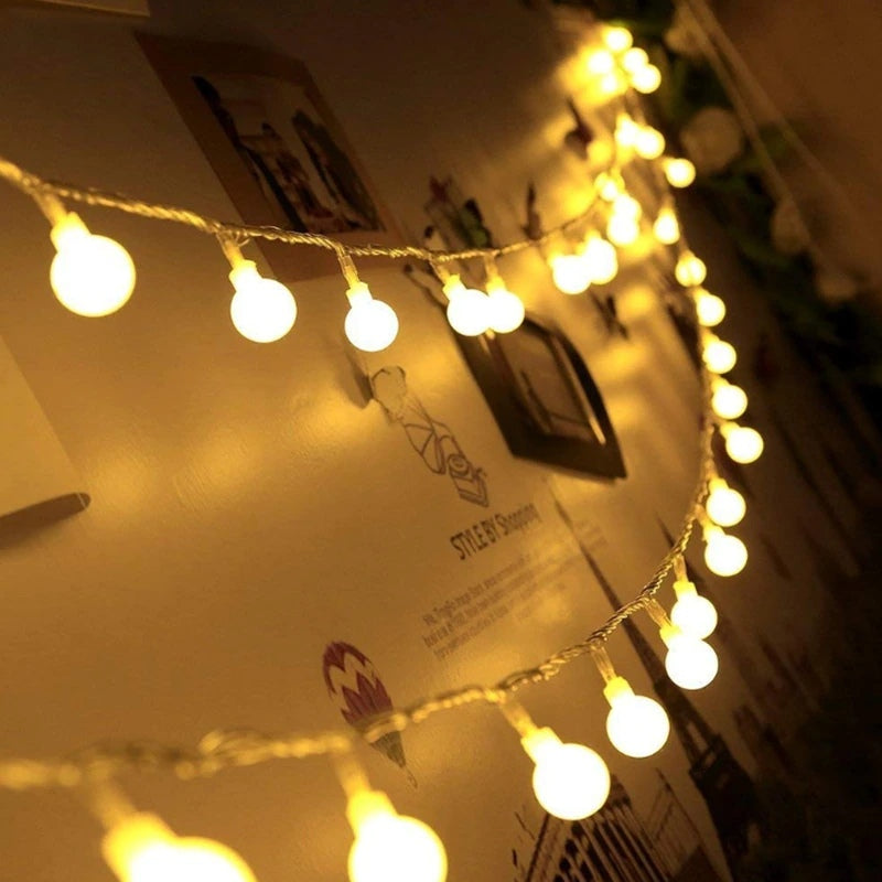 FleekFit | Mini Globe Light Chain