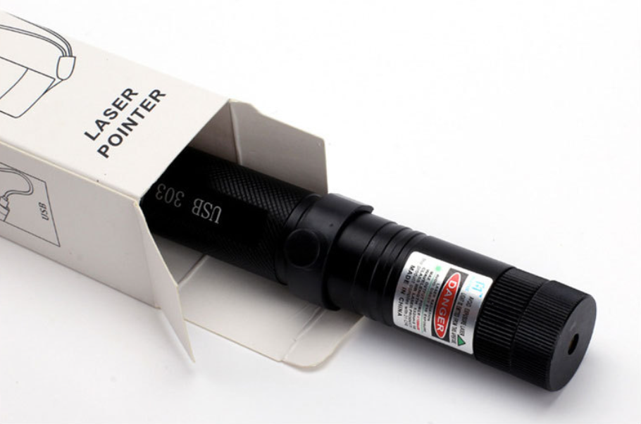 FleekFit | Powerful Long Range Laser Pointer Torch
