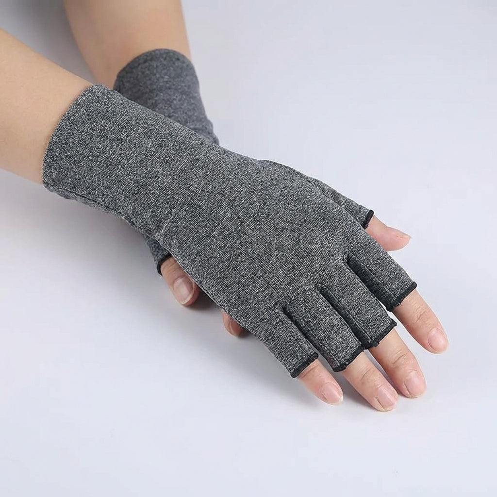 FleekFit | RelievoGlove Half Finger Compression Glove