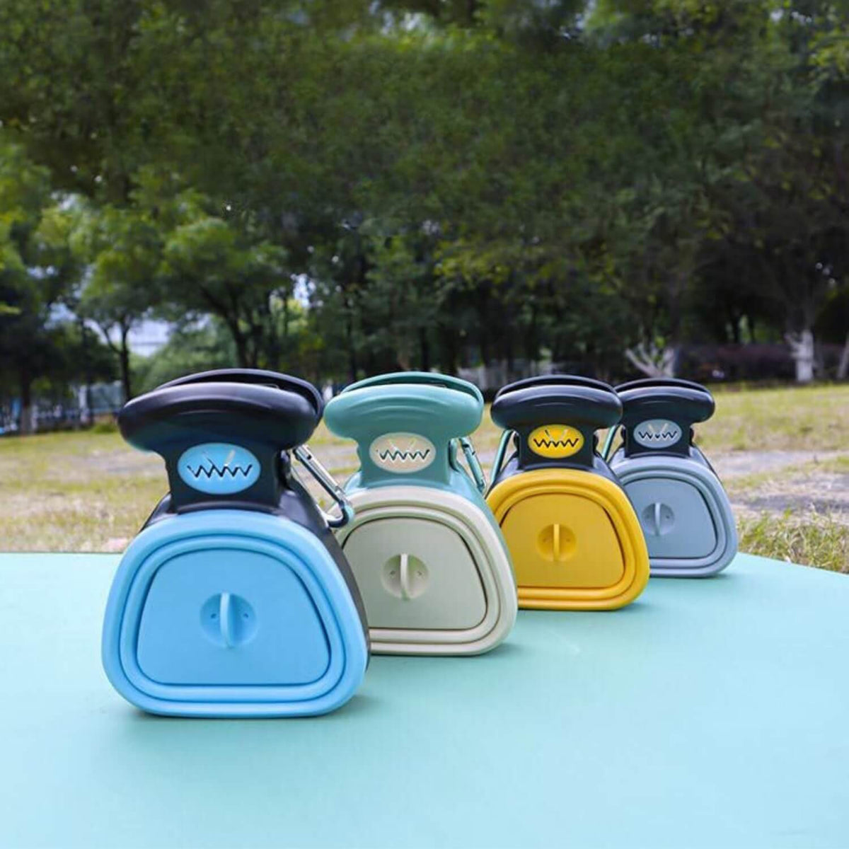 Foldable Poop Scooper | Handy Dog Poop Scooper