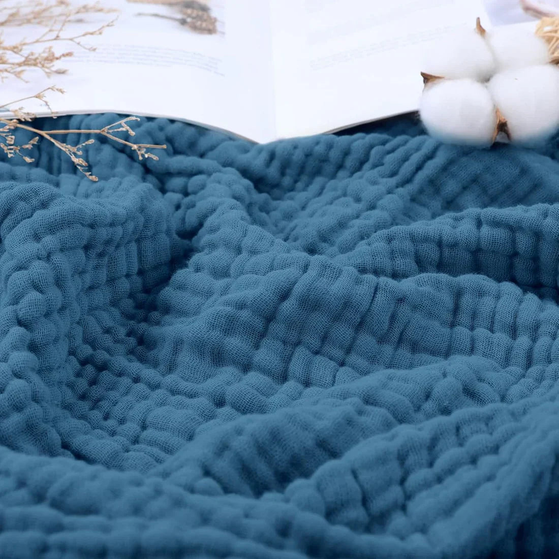 Gentle Mussel Blanket