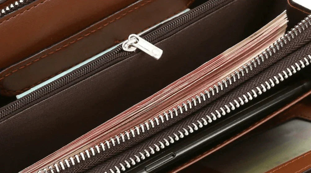 Genuine Leather Men's Clutch Bag - Keep All Your Essentials in One Place