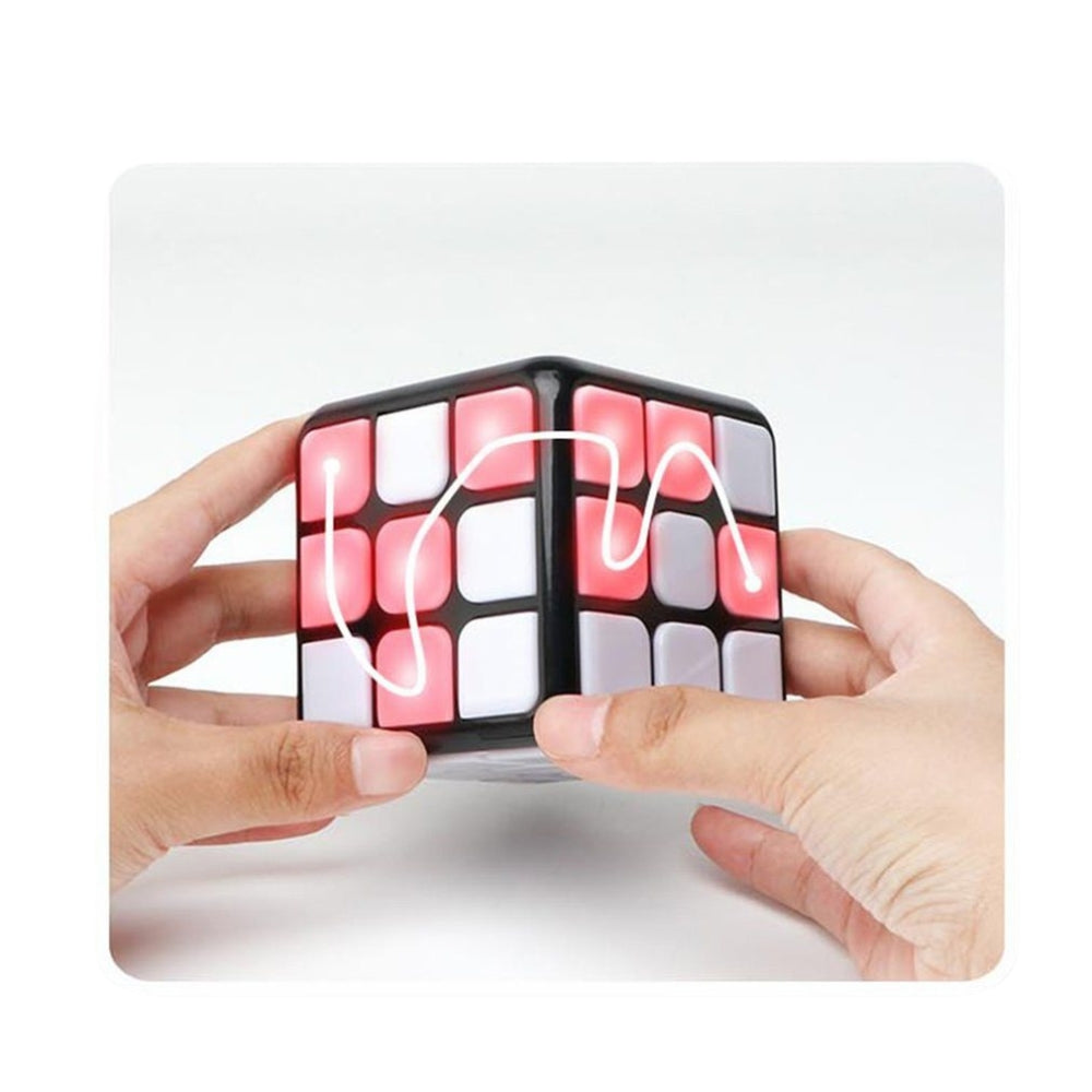 Innovative Smart Rubik's Cube for All Puzzle Fans