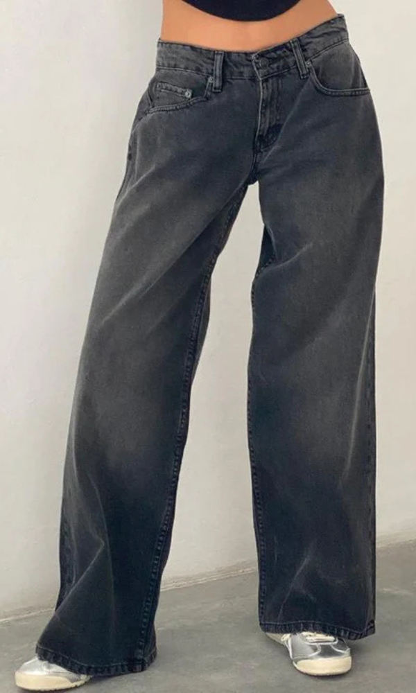 Low-Rise Jeans | Comfort and Style | Trendy Denim