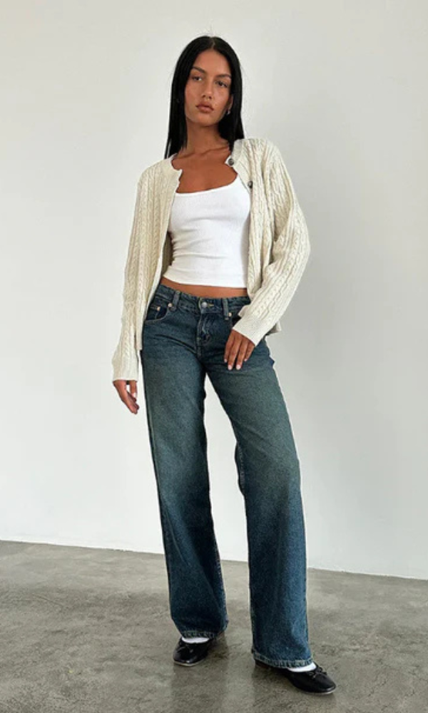 Low-Rise Jeans | Comfort and Style | Trendy Denim
