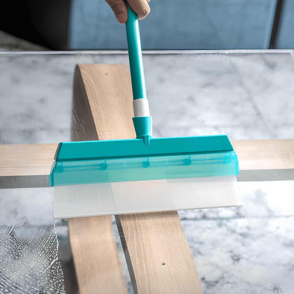 LumiSwipe™ | Streak-Free Clean Windows in One Quick Motion