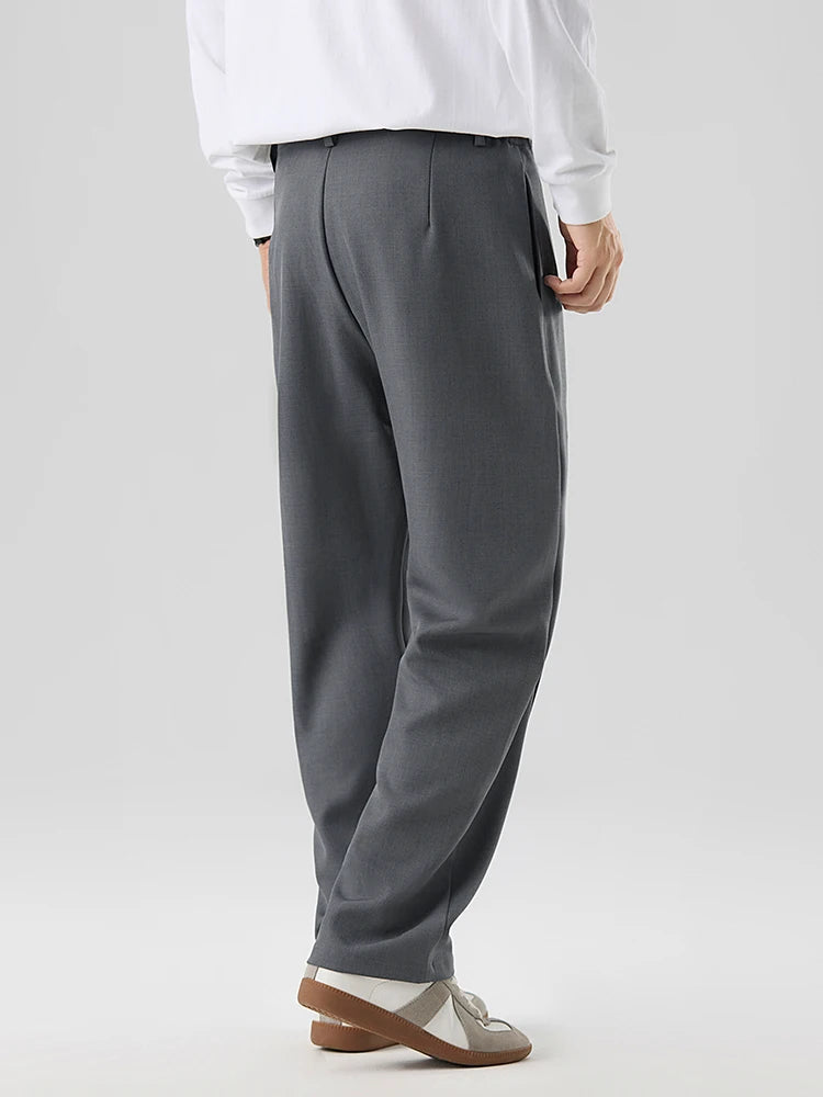 Image of Mark | Men's Pleated Straight Leg Dress Pants