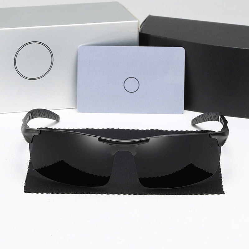 Men's Sunglasses with Photochromic Polarized Lenses