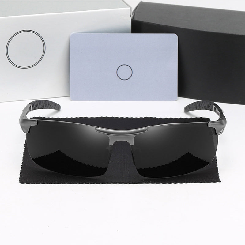 Men's Sunglasses with Photochromic Polarized Lenses