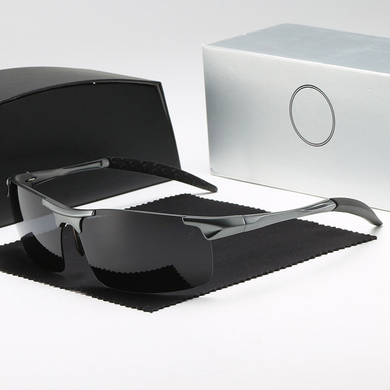 Men's Sunglasses with Photochromic Polarized Lenses