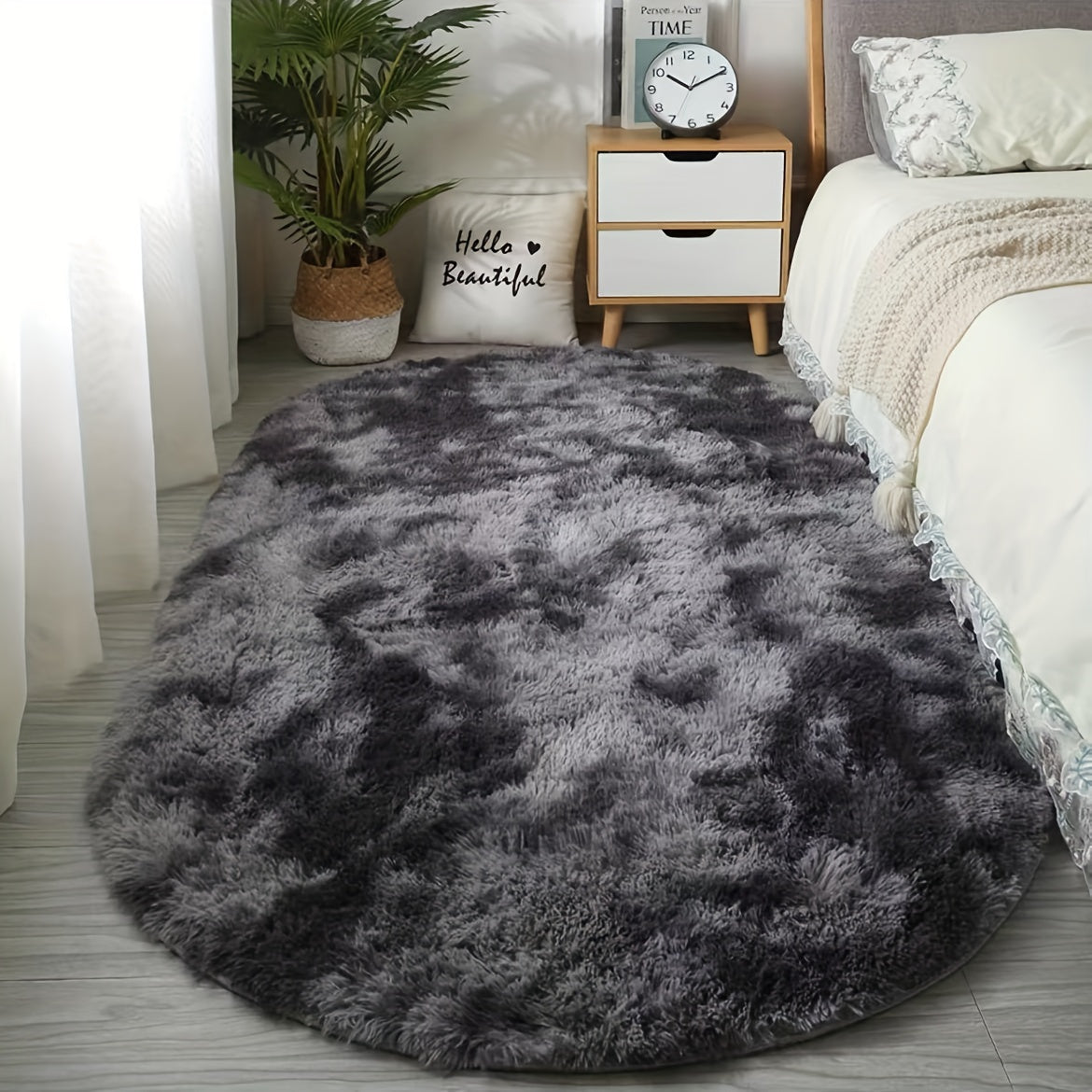 Plush Oval Rug – Soft and Stylish Carpet for Bedroom and Living Room Decor