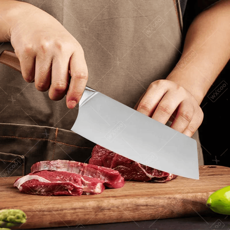Professional Santoku Kitchen Knife – Sharp and Ergonomic, Ideal for Everyday Cooking