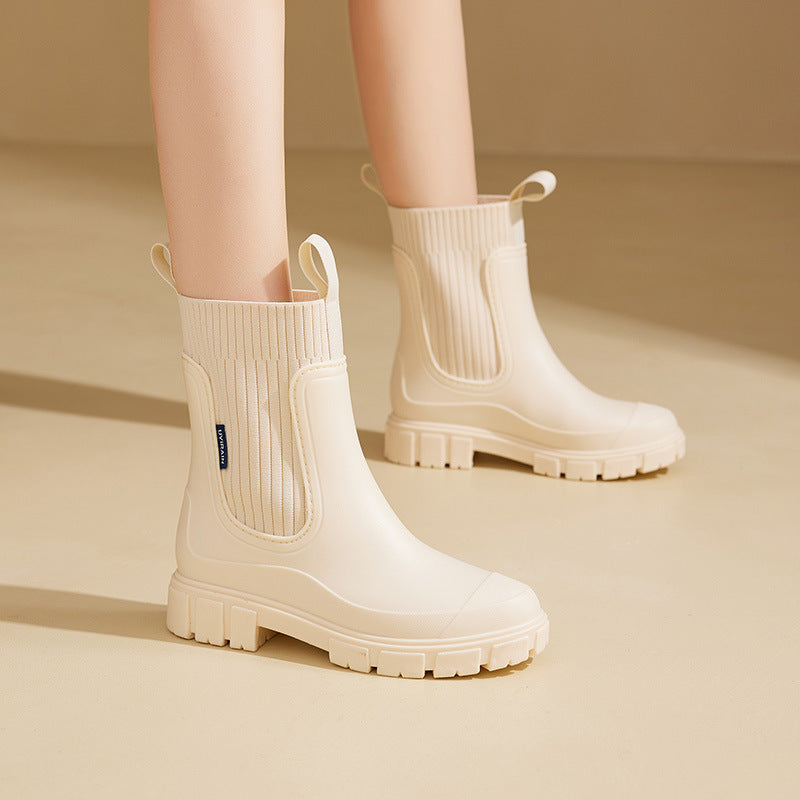 Image of Roxanne | Women's Lug Sole Chelsea Boots