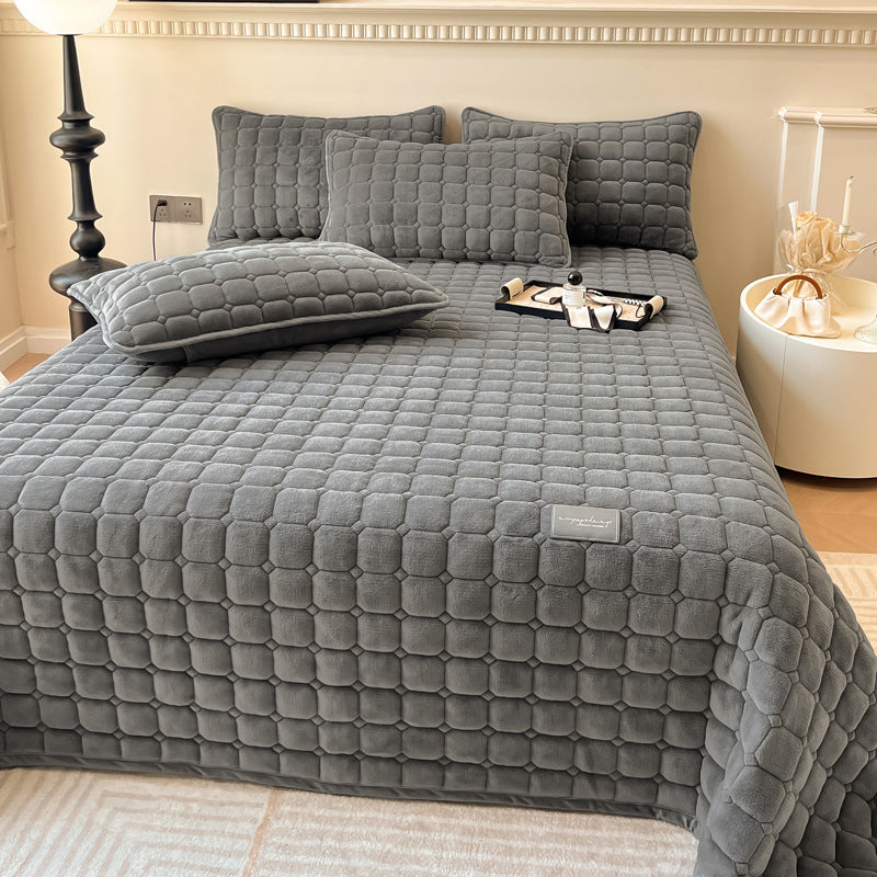 Soft Daybed Cover - Modern, Fluffy & Cozy