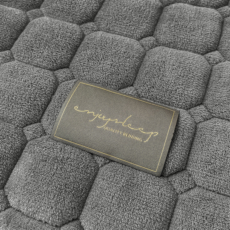 Soft Daybed Cover - Modern, Fluffy & Cozy