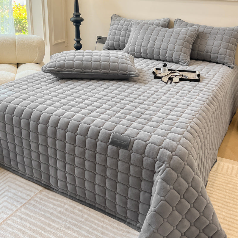 Soft Daybed Cover - Modern, Fluffy & Cozy