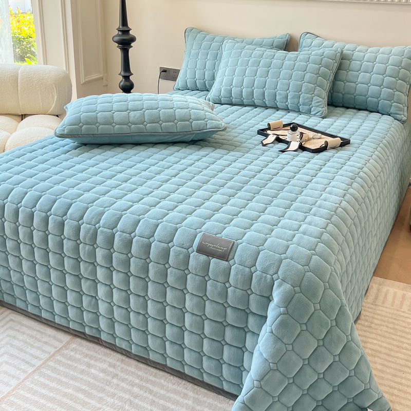 Soft Daybed Cover - Modern, Fluffy & Cozy