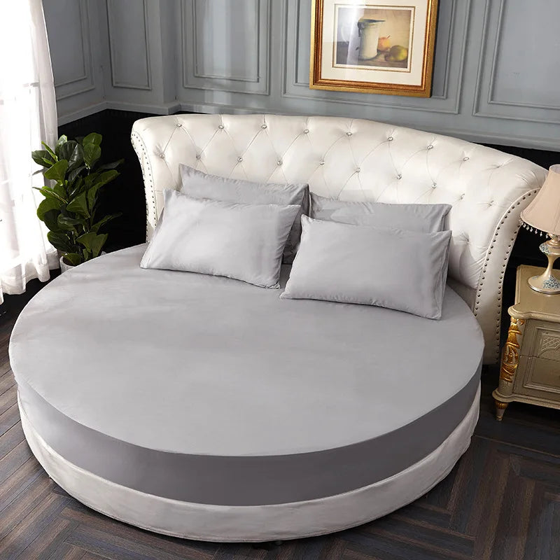 Soft Fitted Sheet – Round Shape and Comfortable Material – Perfect for a Cozy Bedroom