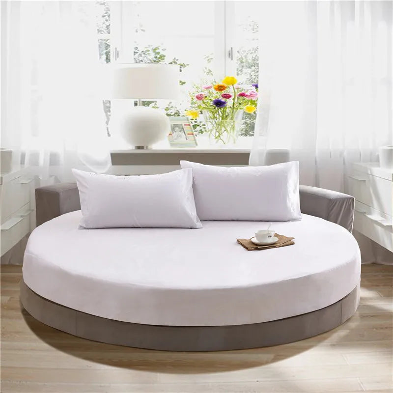 Soft Fitted Sheet – Round Shape and Comfortable Material – Perfect for a Cozy Bedroom