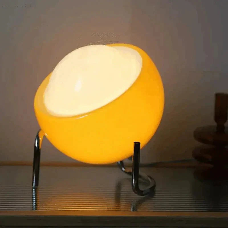 SpotLight | Vintage-inspired Retro Nordic Desk Lamp