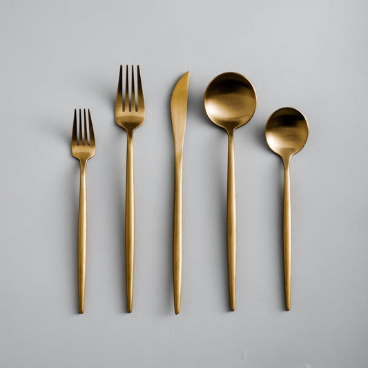 Stainless Steel Cutlery in a Minimalist Set – Elegance and Practicality – Perfect for Home and Restaurant