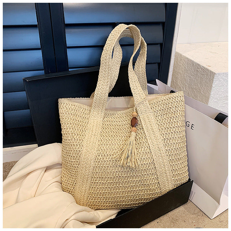 Stylish Women's Rattan Handbag - Sustainable Everyday Tote Bag